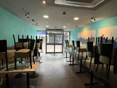 20 High Street, Cheadle, Retail For Sale - Seating Area