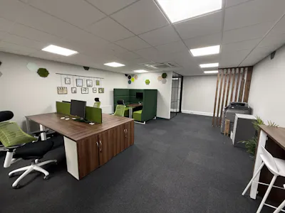 Unit 17, Oldham Broadway Business Park, Oldham, Industrial/Logistics To Let - 7.jpg