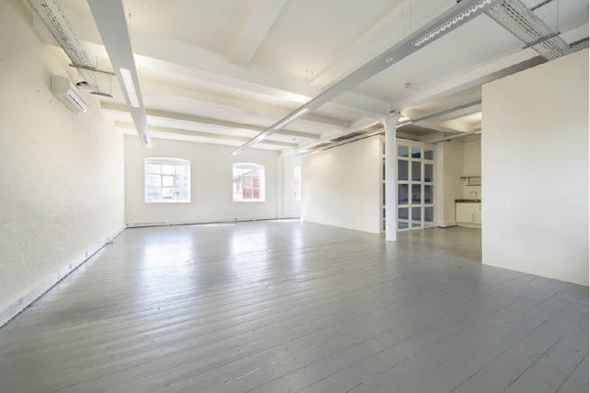 Phoenix Brewery, 13 Bramley Road, Notting Hill, Office To Let - Phoenix Brewery W10 Nottting Hill Office Interior_15.jpg