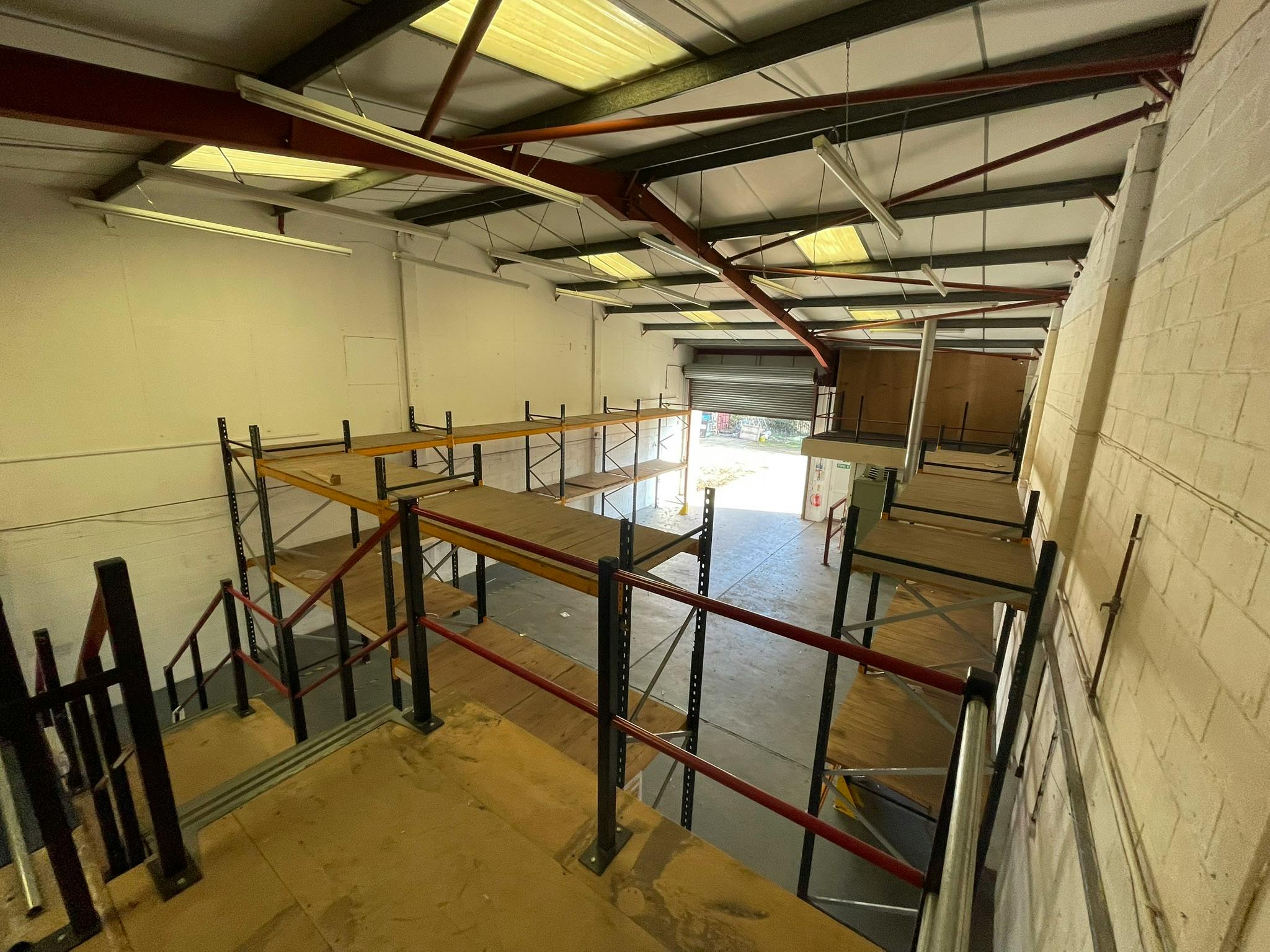 Unit 1 and Unit 2, 1 Frensham Road