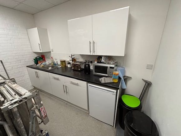 Unit 5 Bear Court, Basingstoke, Industrial / Industrial To Let - Picture9  5BC  22 07 2025.jpg