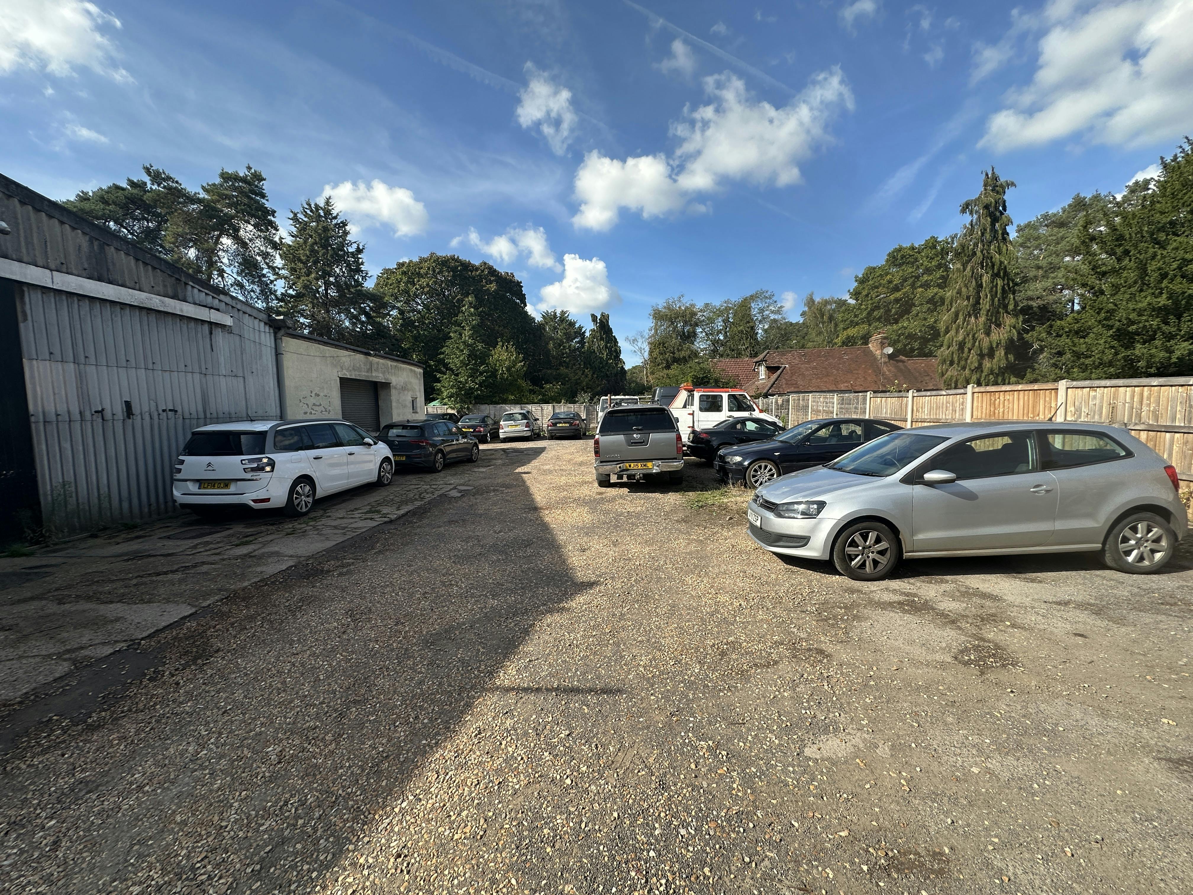 Rushmoor Garage, Tilford Road, Farnham, Motortrade / Industrial / Warehouse To Let - IMG_9919.JPG