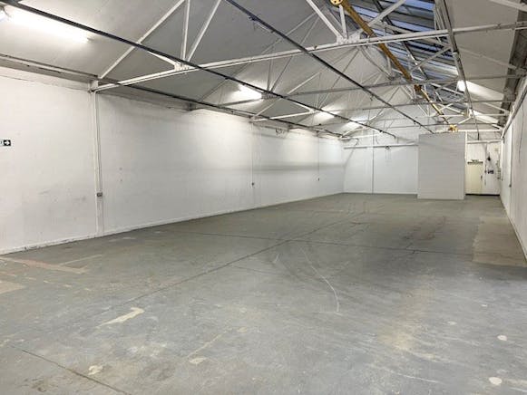 Units 9 & 10 Quad Road, Wembley, Industrial / Warehouse To Let - 3 Edit.jpg