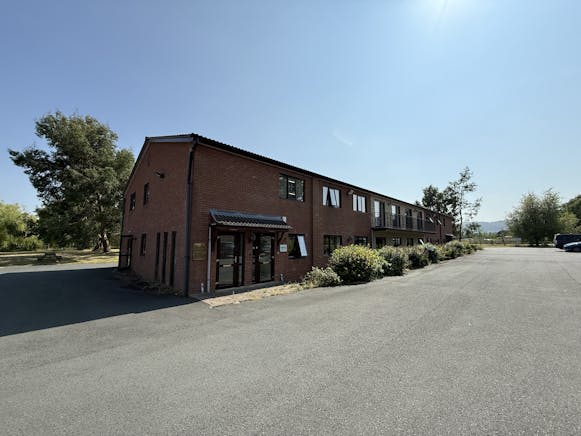 Units A & C B7 North, Willow End Park, Malvern, Office To Let - Image 3
