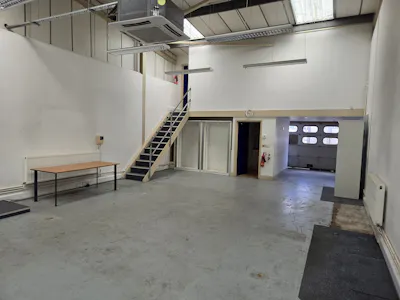 6 Walthamstow Business Centre, London, Industrial/Logistics / Trade Counter To Let - 20250416_150842.jpg