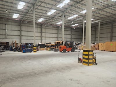 Dubai Investment Park 1, Dubai, Warehouse To Let - 02.jpg