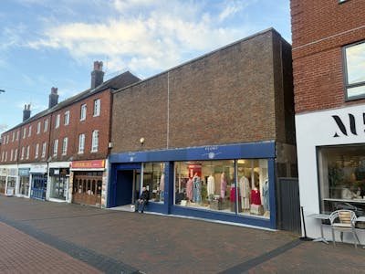 68-70 Church Walk, Burgess Hill, Retail To Let - IMG_8417.jpeg