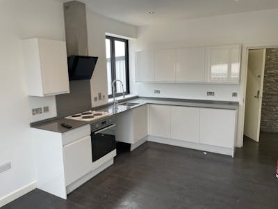 Unit 4, Brick Knoll Park, St Albans, Industrial/Logistics To Let - IMG_3801.jpeg