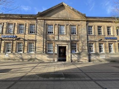 Halifax, Yeovil, Office / Retail To Let - IMG_1426.JPG