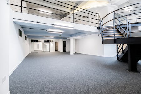 250-252 Goswell Road, London, Office For Sale - DSCF8145.jpg