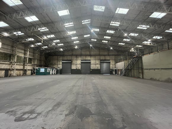 Hangar 1, Westcott Venture Park, Aylesbury, Industrial To Let - 20250716_125429077_iOS.jpg