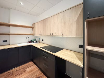 72-74 Margaret Street, London, Office To Let - Image 10.jpg