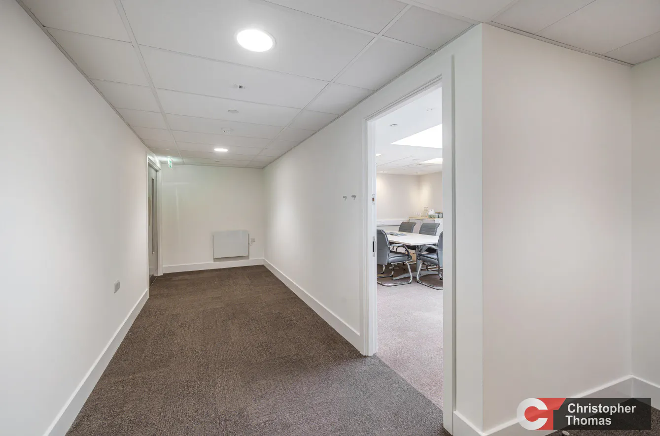Windsor Yards, Windsor, Office To Let - 2b09d4fe44cb47e094de9fd8f7258a47.JPG