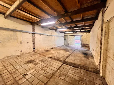 Workshop/Garage 32 Back Regent Place, Harrogate, Industrial For Sale - image00008.jpeg
