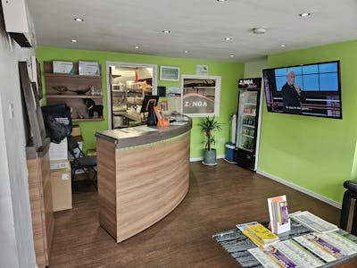 3A Station Approach, Solihull, Retail Lease Assignment - internal waiting area.jpg