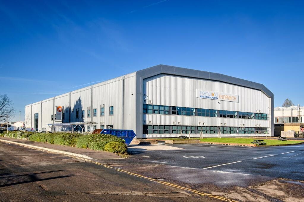 Anson Road, Hangar 5