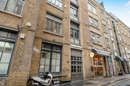 Unit 3, 4 Ravey Street, London, Office To Let / For Sale - 1471998-1-6a26c93340b66.jpg