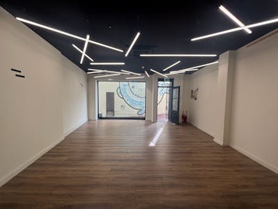 15 Brighton Place, Brighton, Retail / Retail - In Town To Let - WhatsApp Image 2026-03-23 at 18.27.06.jpeg