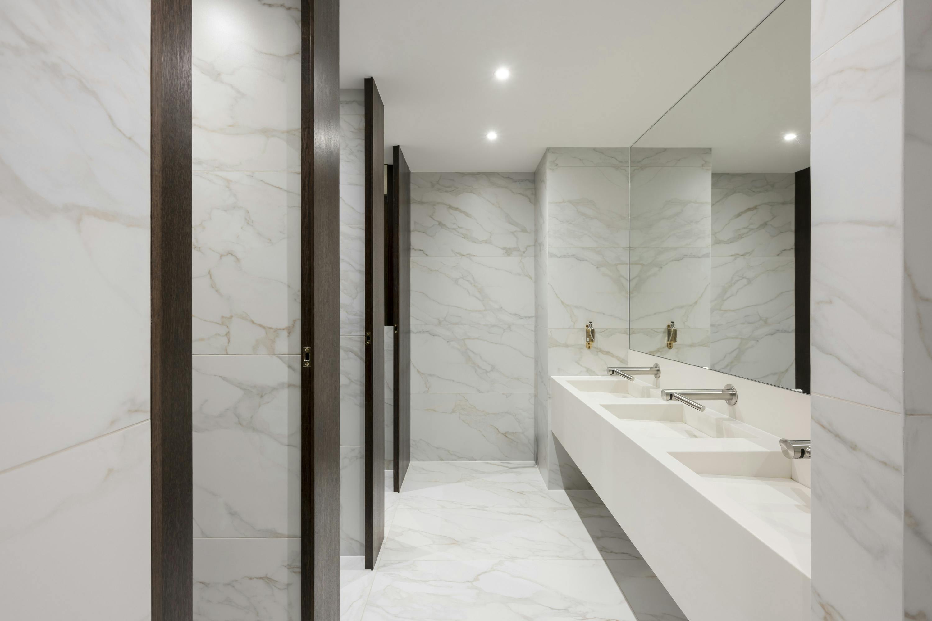 55 Park Lane, London, Offices To Let - Cloakrooms 1.jpg