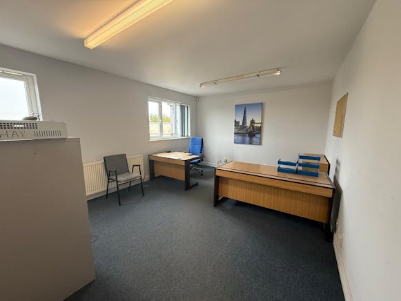 Unit 7-8 Fleet Hall Road, Rochford, Office To Let - IMG20251013WA0019.jpg