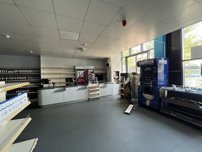 Commercial Unit at Jennens Court, Birmingham, Retail To Let - image00033.jpeg