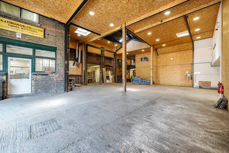 4-6 Keith Grove, London, Industrial To Let - 7-1319198-6-686409ed1148d-ARW-7.jpg