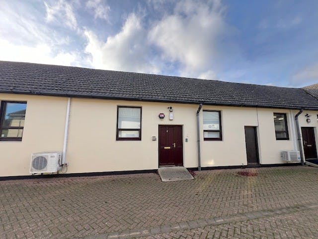 Unit 2 Newhouse Business Centre, Faygate, Office To Let - 1.jpg