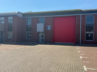 Unit 3 Heathlands Industrial Estate, Heathlands Close, Twickenham, Industrial/Logistics / Trade Counter / Industrial / Warehouse To Let - IMG_3365.JPG