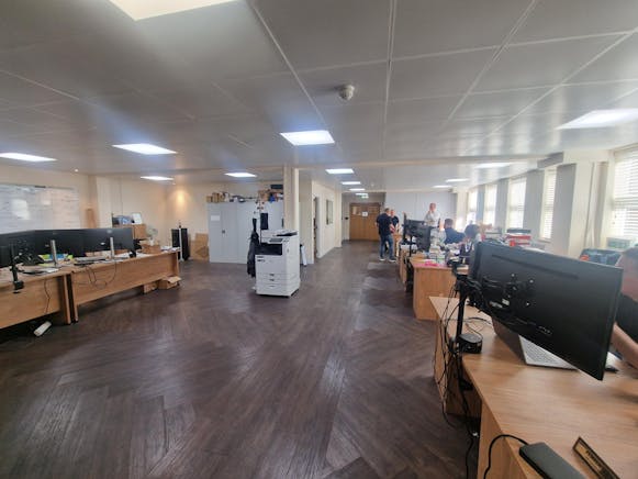 17 Priestley Road, Basingstoke, Industrial For Sale - 20260225_132903.jpg