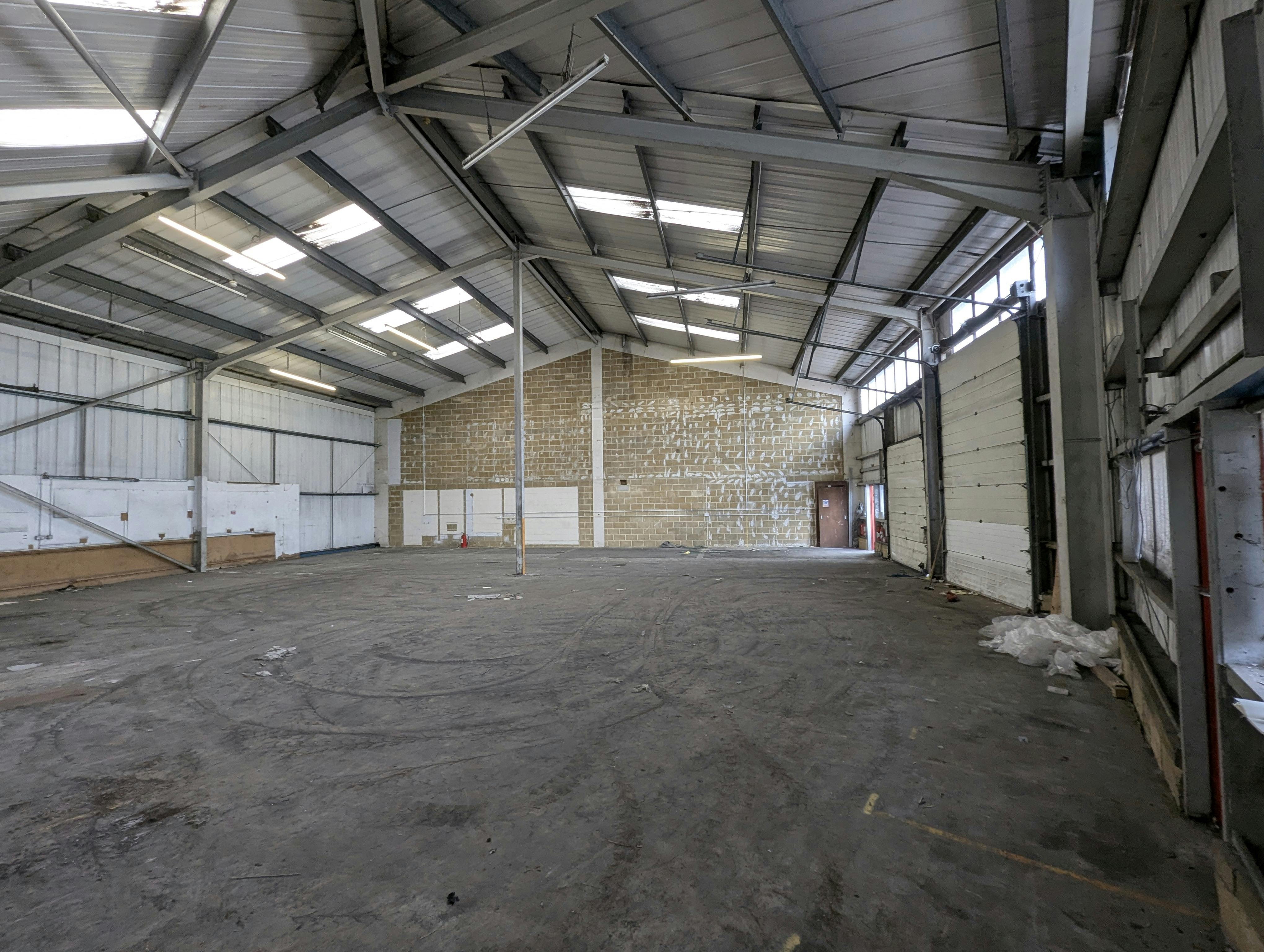 Units 11 & 12 Winston Business Centre, Lancing To Let - PXL_20260123_120341926.jpg