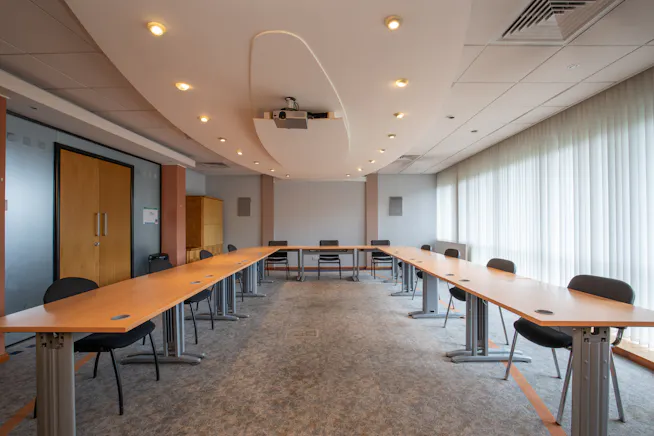 Alexandra Gate Business Centre, Cardiff, Offices To Let - Board Room g.jpg