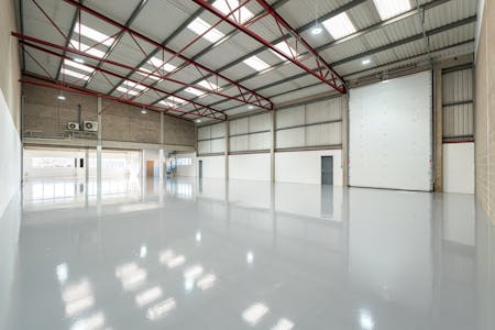 Unit B2 Dolphin Way, Shoreham-By-Sea, Industrial / Warehouse To Let - B2 Internal 2.jpg