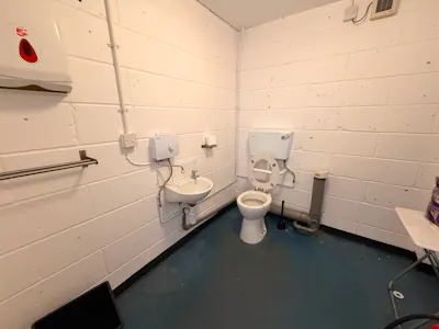 Unit 16 Progress Road, Leigh-On-Sea, Industrial To Let - WhatsApp Image 2026-06-09 at 10.08.00 AM (9).jpeg