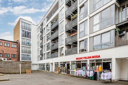 Unit 5 - Ropewalk Gardens, London, Retail To Let - Roperwalk Gdns U5  Low Res 2.jpg