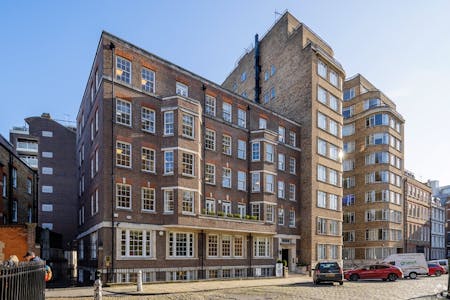 10-11 Charterhouse Square, London, Office To Let - BuildingPhoto.jpg