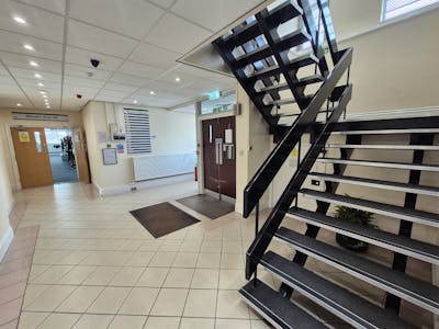 M4a Maxron House, Green Lane, Stockport, Industrial/Logistics / Office To Let - 20260415_105936.jpg