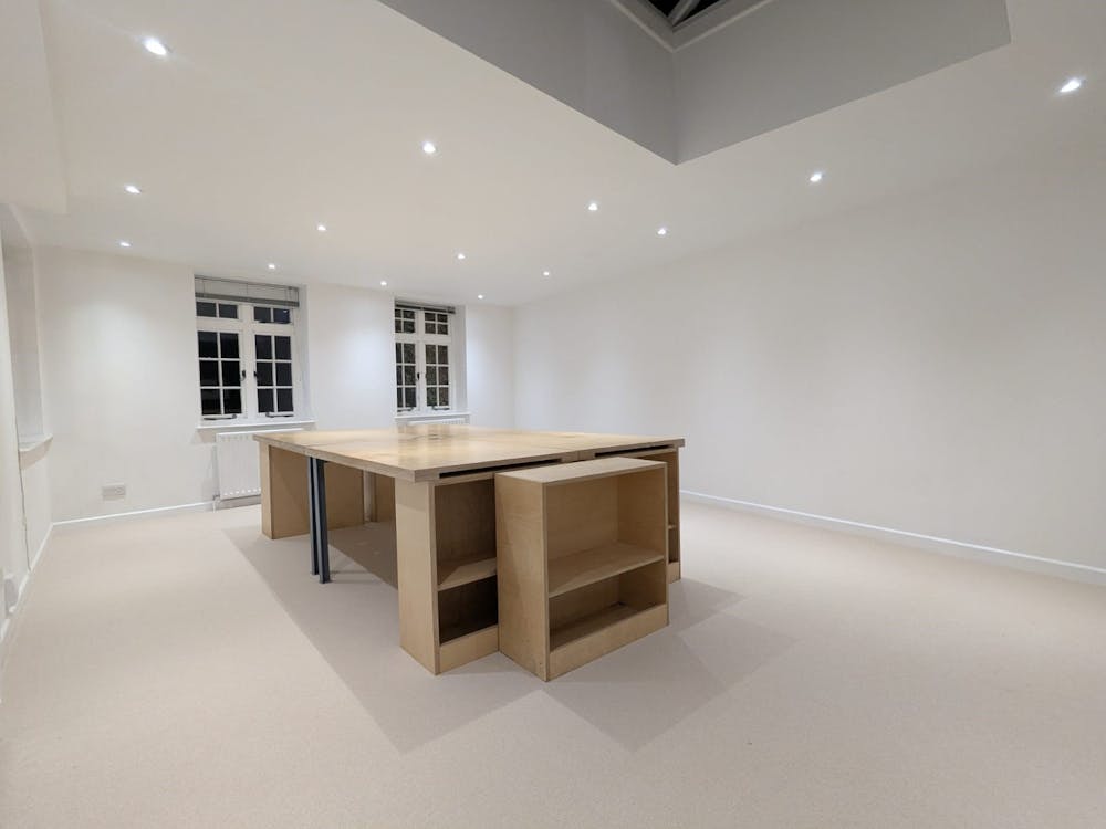 The Garden Suite, 6 Quarry Street - Photo 1.jpg