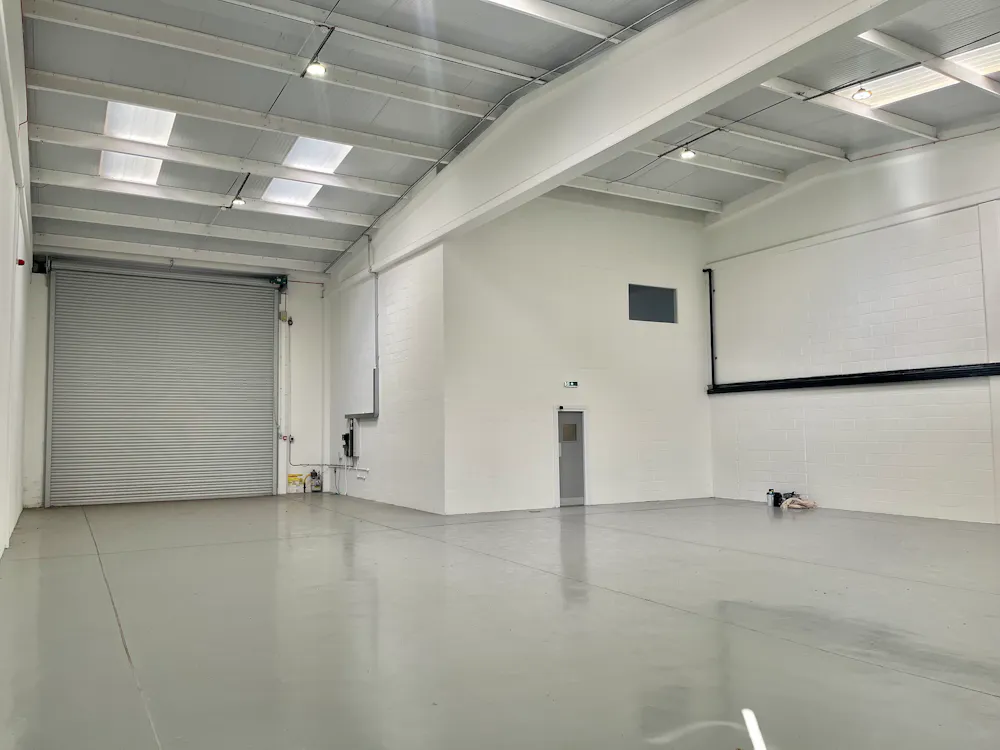 Unit 10 Crown Trade Park, Horton Road - 10 Crown - Warehouse 2.jpeg