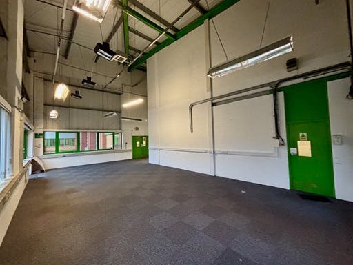 Units 10 & 11, St. Martins Business Centre, St. Martins Way, Bedford, Warehouse & Industrial To Let - Image 4.jpg