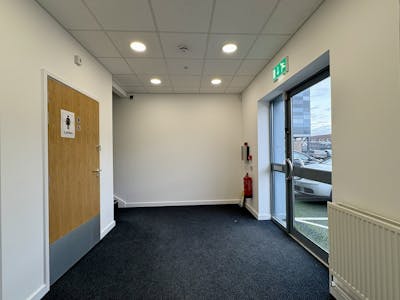 Unit C, 33 The Ridgeway, Iver, Industrial / Warehouse To Let - IMG_7430.JPEG