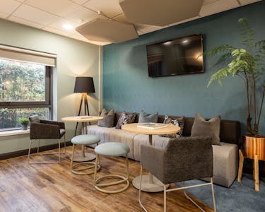 Pure Offices - Turnberry Park Road, Leeds, Serviced Office To Let - Internal 9.jpg