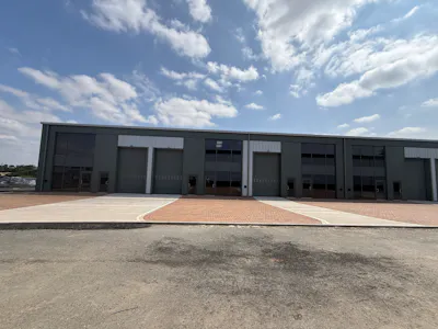 Units 13 & 14 The Boulevard, Buntsford Gate Business Park, Bromsgrove, Industrial/Logistics To Let - IMG_2801.JPG