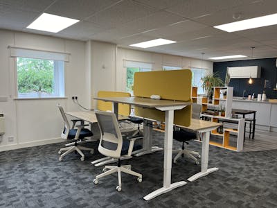 First Floor Offices, 2D Station Yard, Thame, E (Commercial / Business / Service) / Office To Let - IMG_2817.JPG