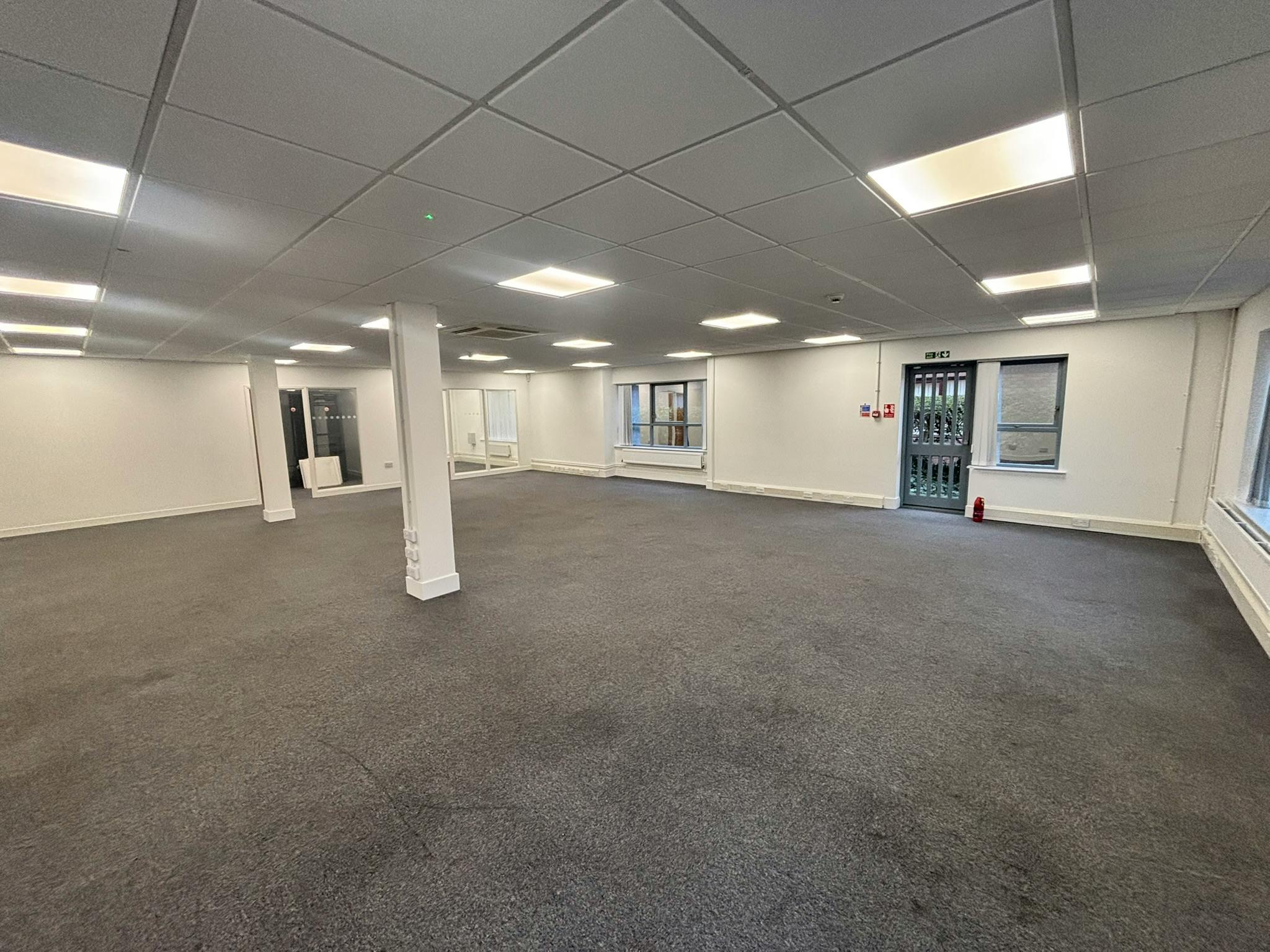 Office in Portsmouth - photo 4