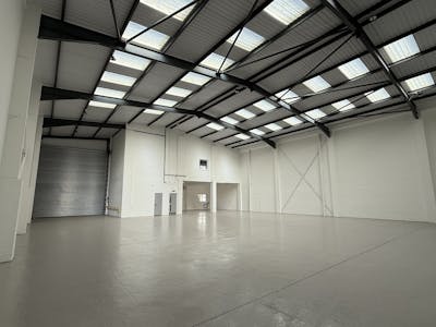 Unit 5 Phoenix Trading Estate, Alperton, Industrial To Let - IMG_9284.jpg
