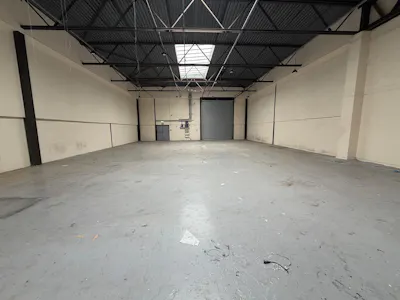 14 Denbigh Hall, Watling Street, Milton Keynes, Industrial / Industrial/Logistics / Warehouse / Industrial / Warehouse To Let - Unit 14 Denbigh - Warehouse (2).jpg