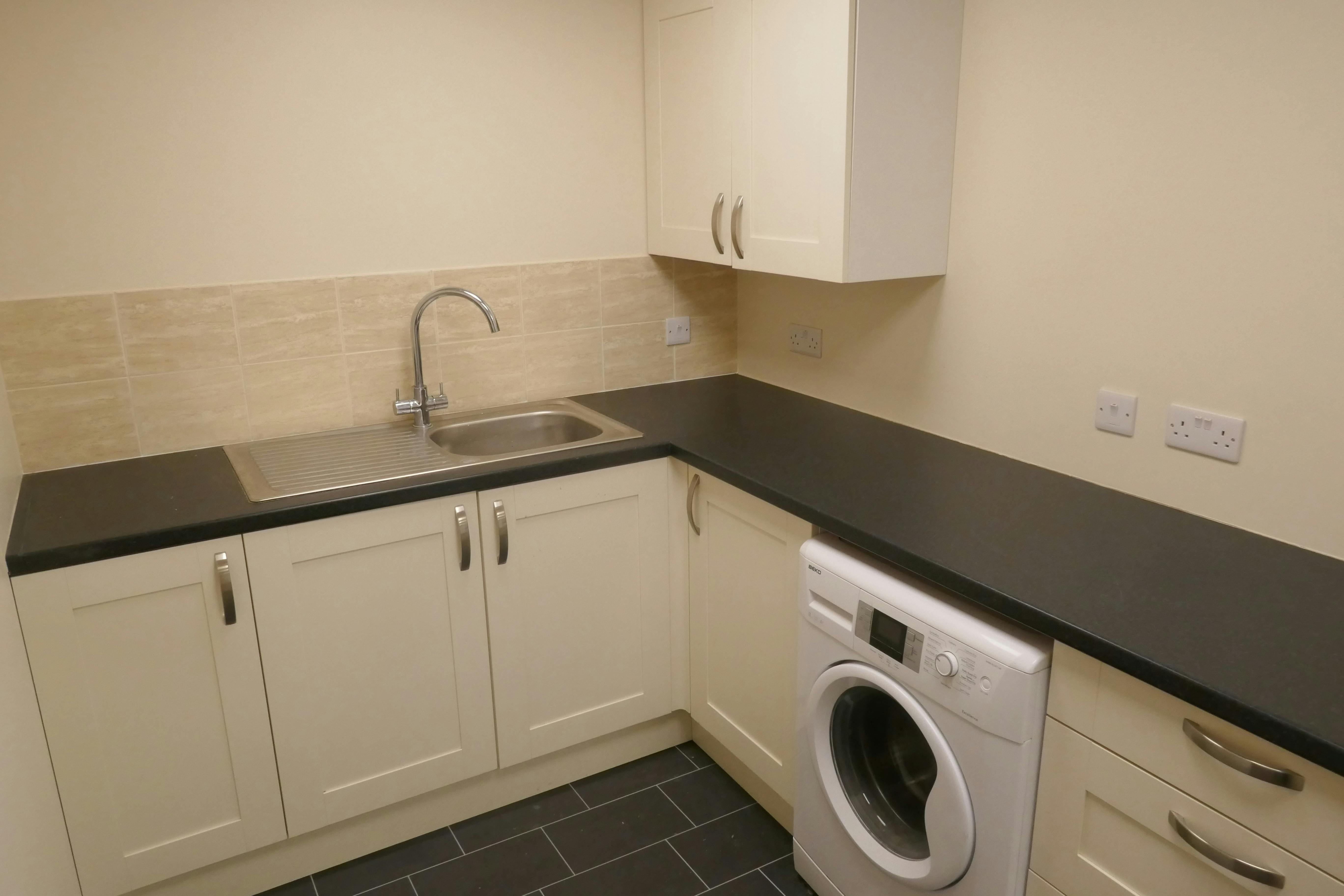 Unit 2, Harlow, Industrial To Let - P1060365.JPG