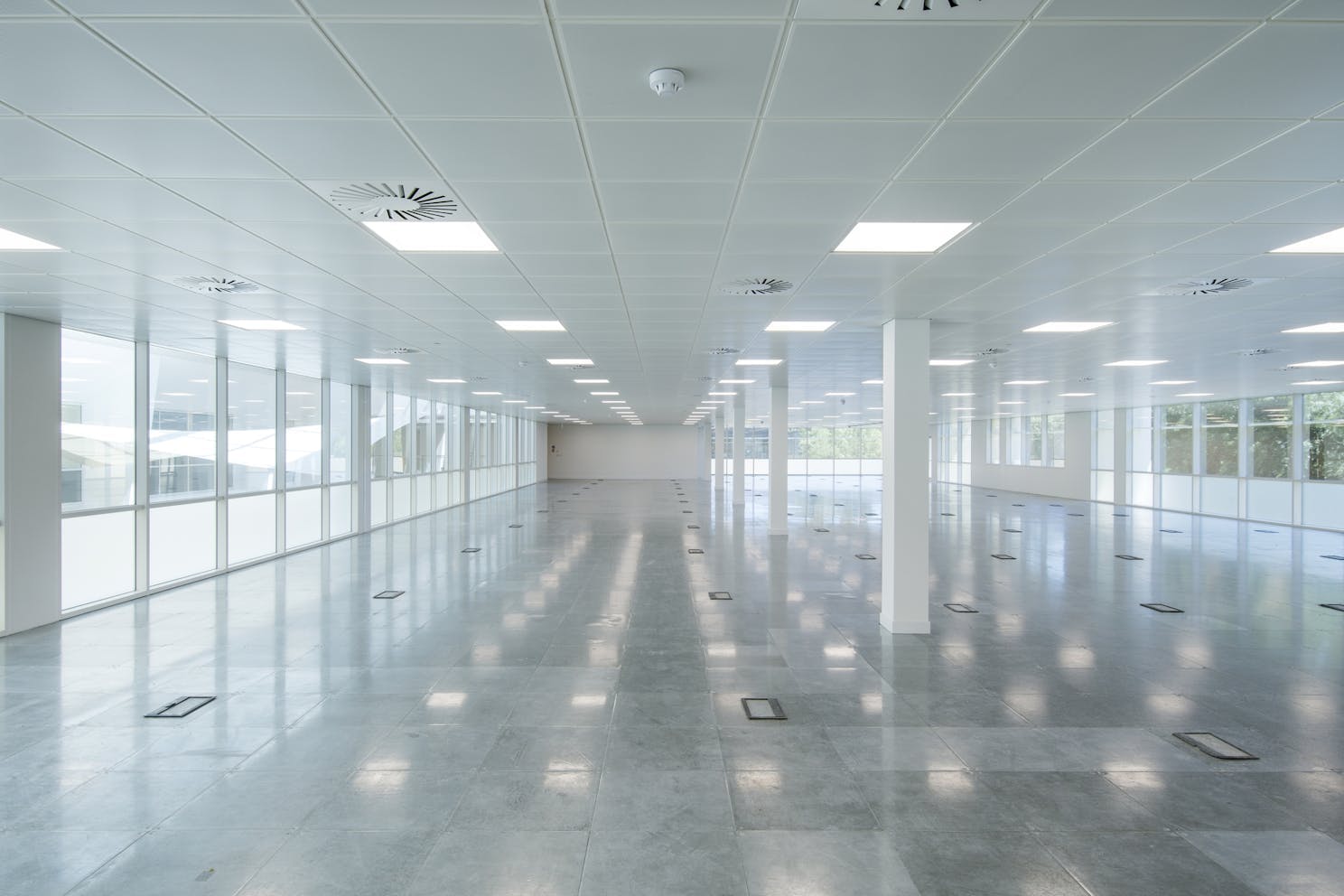 Office in Hook - photo 2