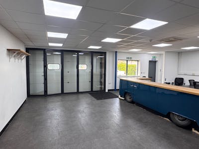 4-5 Seaton Mews, Yeovil, Industrial/Logistics To Let - IMG_2376.JPG