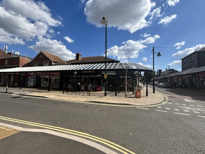 38 Market Street, Eastleigh, Cafe (A1) / Investment For Sale - IMG_7752.JPEG